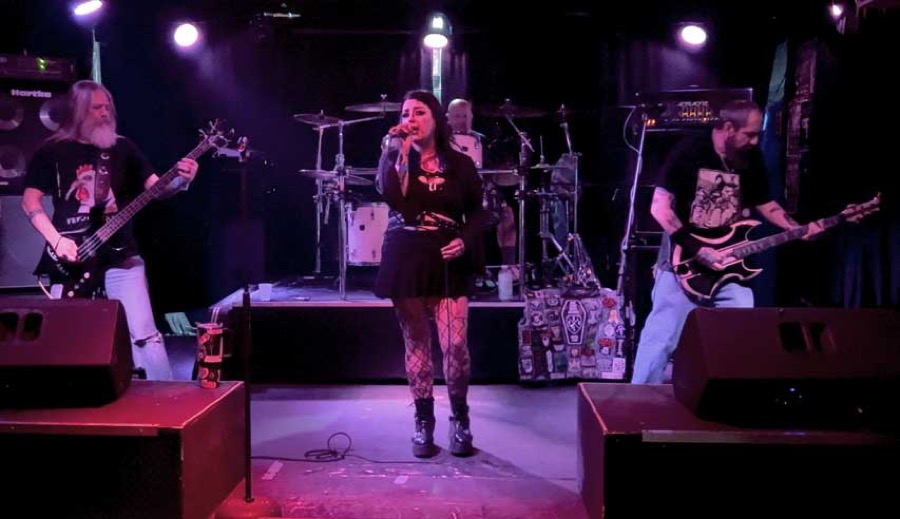 No End In Sight live