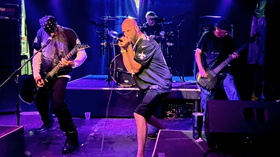 Severed Mass live
