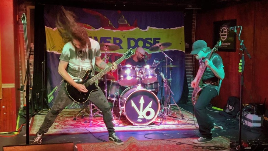 Silver Dose live