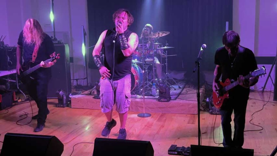 Zero Heard live