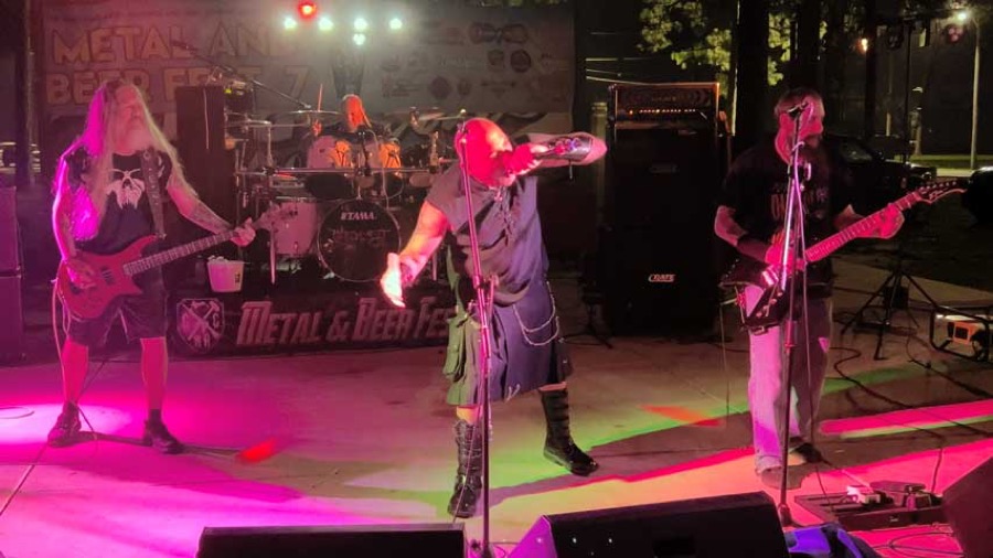No End In Sight live
