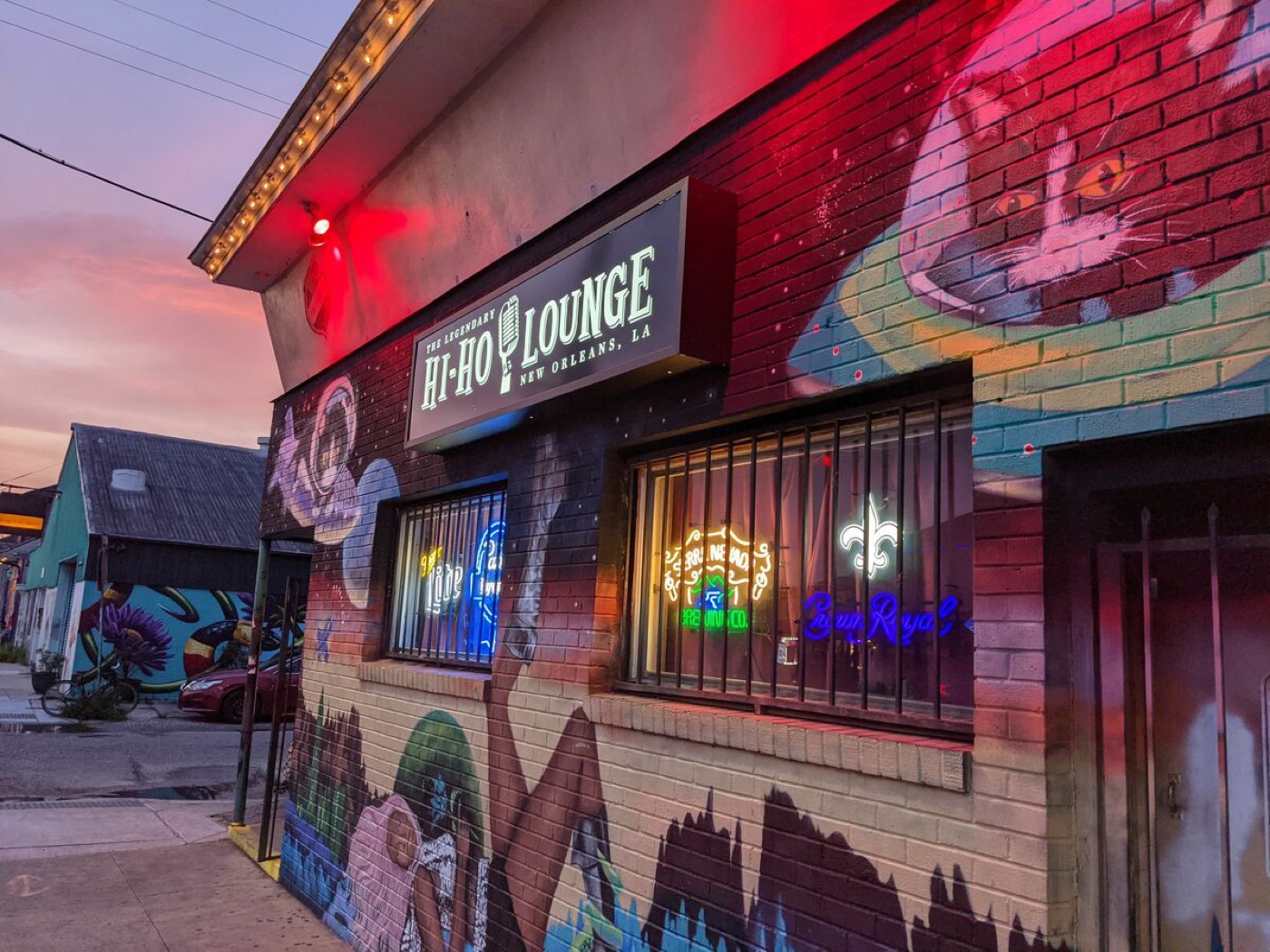 Hi-Ho Lounge